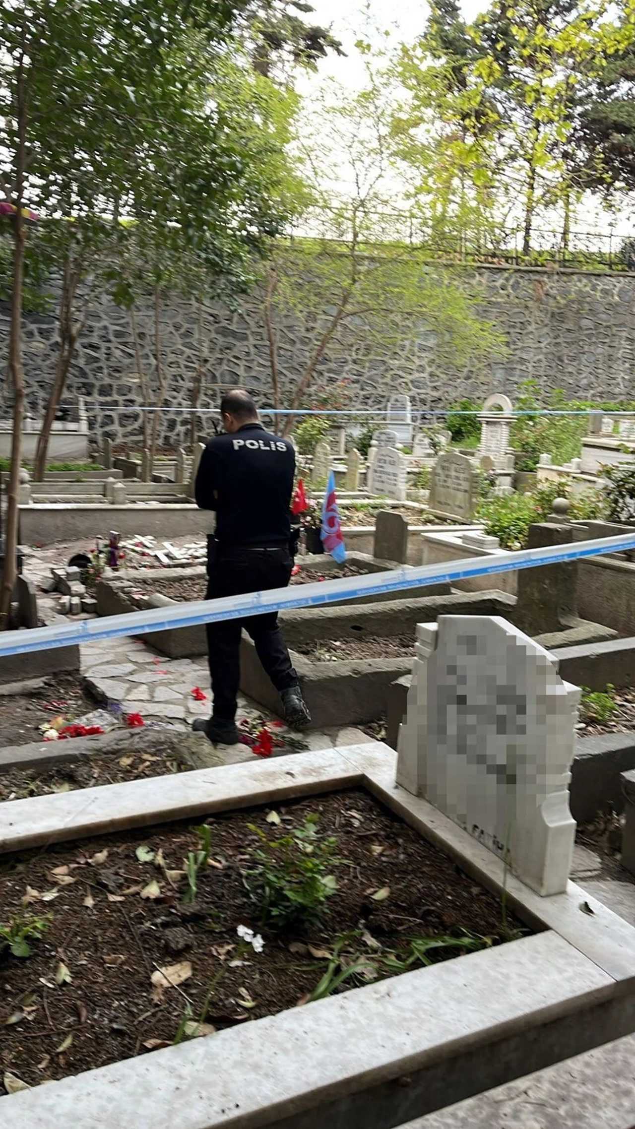 Ahmet Minguzzi'ye Tehdit: Mezarı Tahrip Edildi 4 Ahmet Minguzziye Tehdit Mezari Tahrip Edildi 5