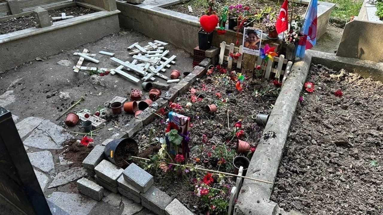 Ahmet Minguzzi'ye Tehdit: Mezarı Tahrip Edildi 5 Ahmet Minguzziye Tehdit Mezari Tahrip Edildi 6