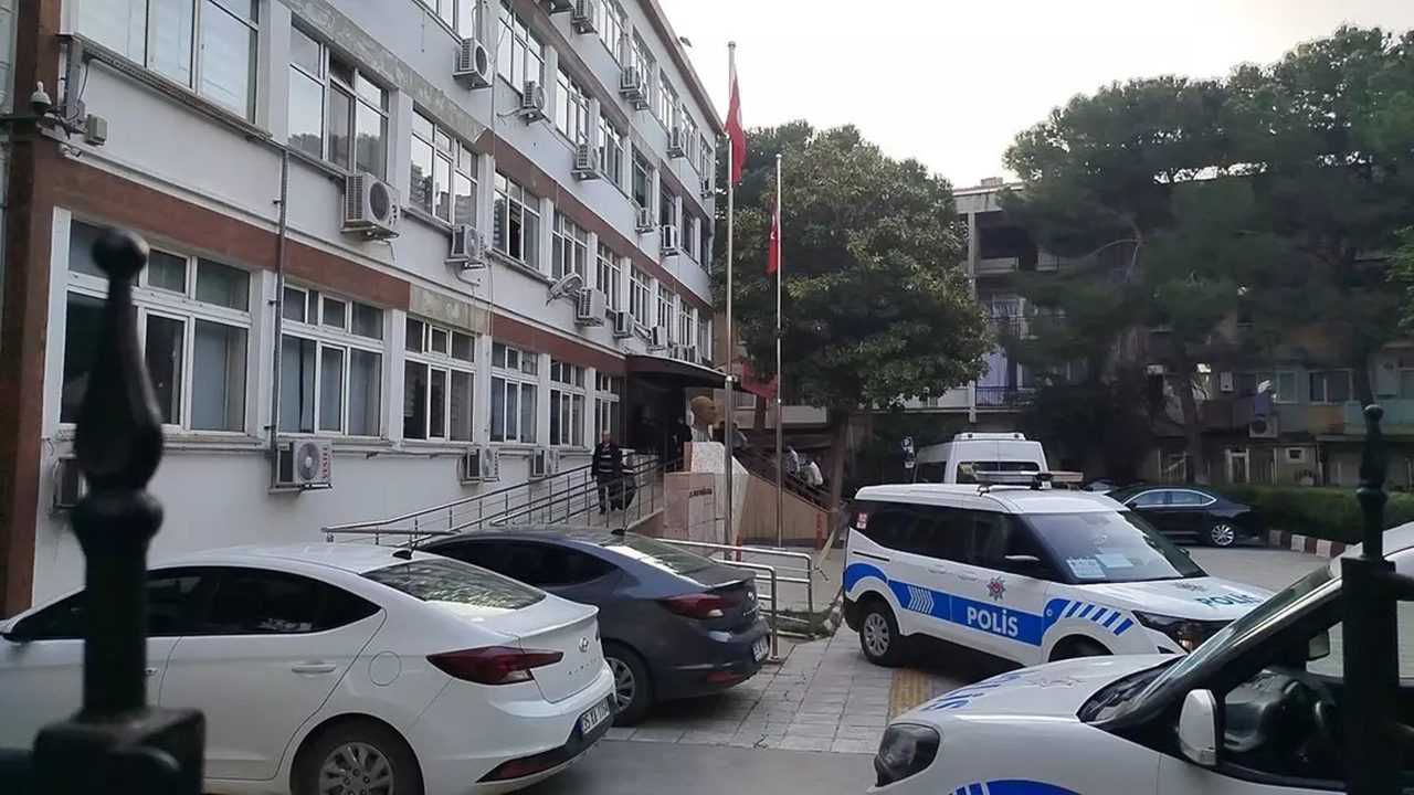 Belediyelerde Yolsuzluk Zinciri Tutuklamalar Basladi 2