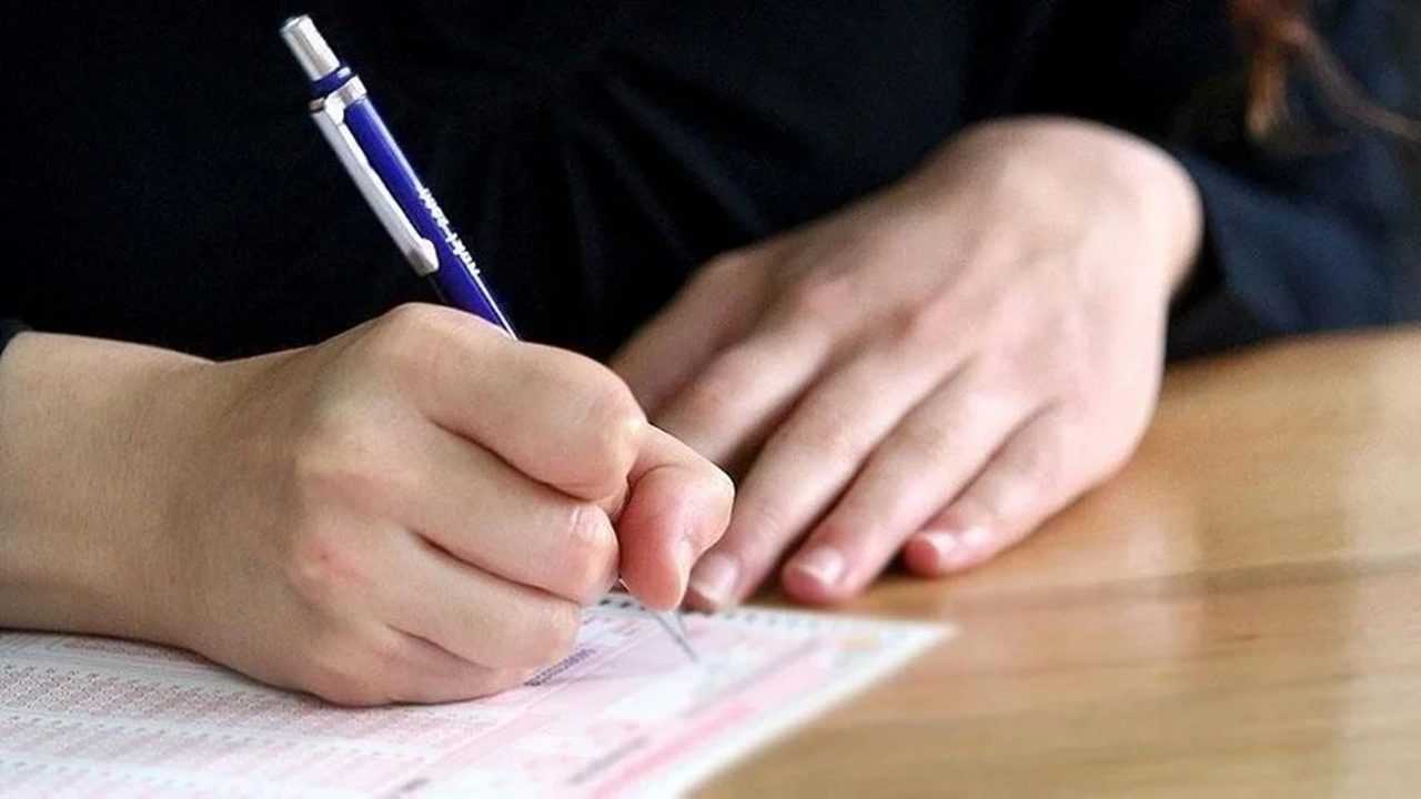Bursluluk Sınavı 2025 İptal Edilmedi: 27 Nisan’da Yapılacak 1 Bursluluk Sinavi 2025 Iptal Edilmedi 27 Nisanda Yapilacak 2