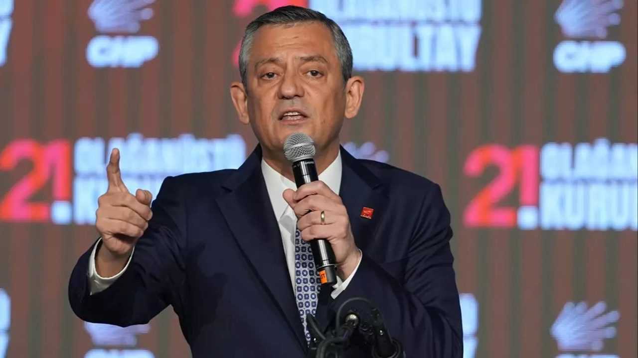 CHP'de Kurultay Fırtınası: Özgür Özel Tek Aday, Tek Zafer 3 CHPde Kurultay Firtinasi Ozgur Ozel Tek Aday Tek Zafer 4