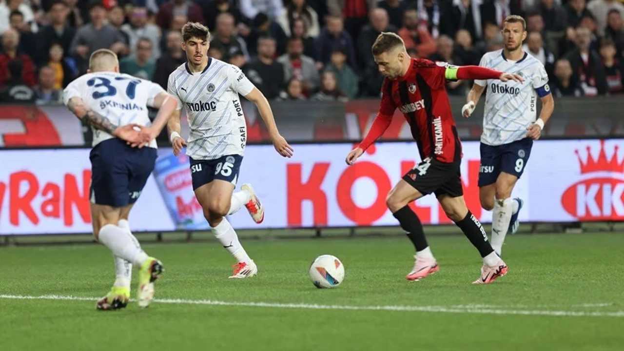 Fenerbahçe, 5 Dakikada 3 Golle Gaziantep'i Devirdi 4 Fenerbahce 5 Dakikada 3 Golle Gaziantepi Devirdi 5