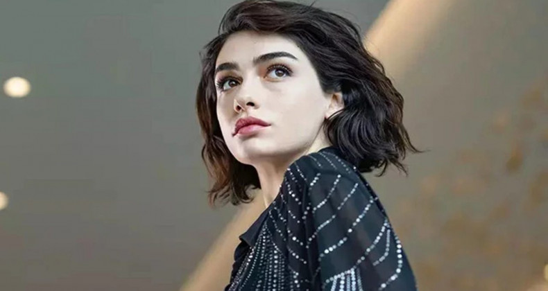 Hazar Ergüçlü Evlilik İçin İlk Adımı Atıyor