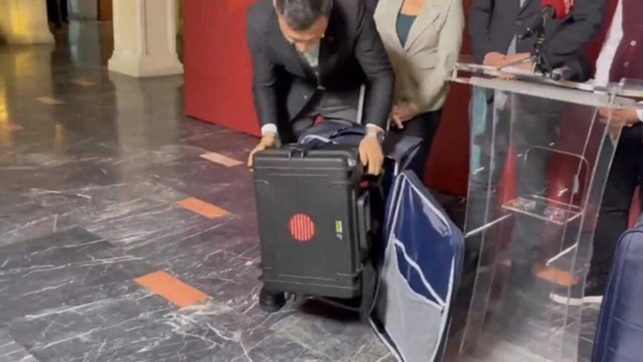 İmamoğlu Soruşturmasında Valizlerin Sırrı Ortaya Çıktı 2 Imamoglu Sorusturmasinda Valizlerin Sirri Ortaya Cikti 3