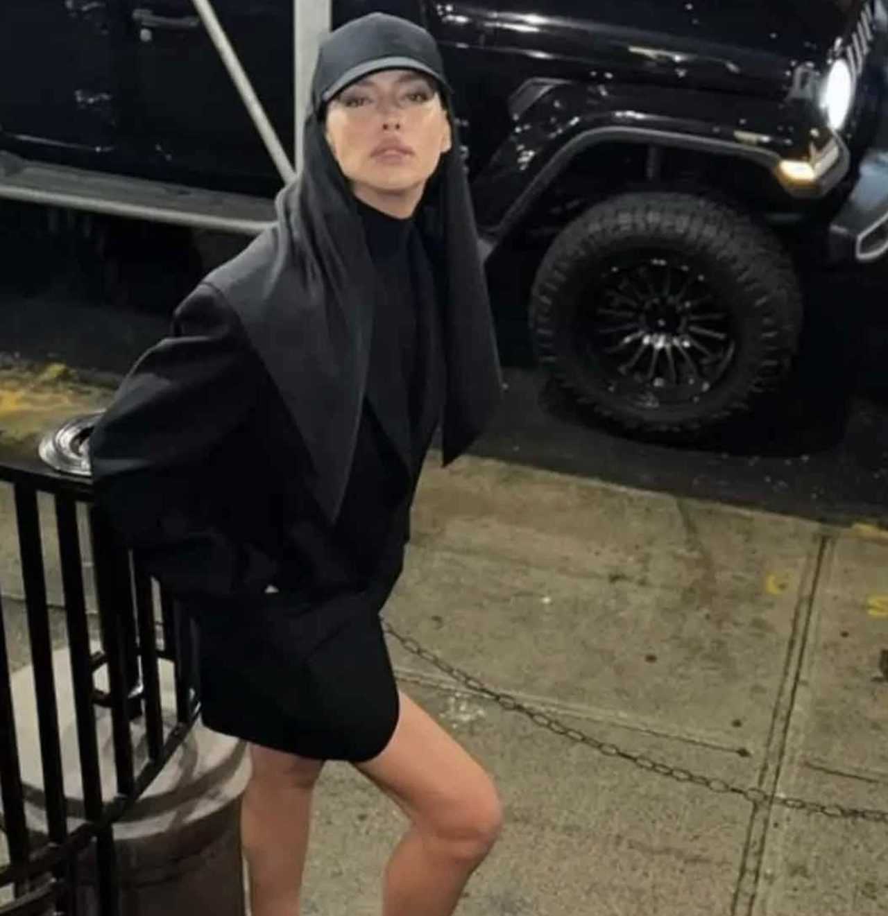 Irina Shayk’ın Yeni Tarzı Sosyal Medyayı Salladı 5 Irina Shaykin Yeni Tarzi Sosyal Medyayi Salladi 6