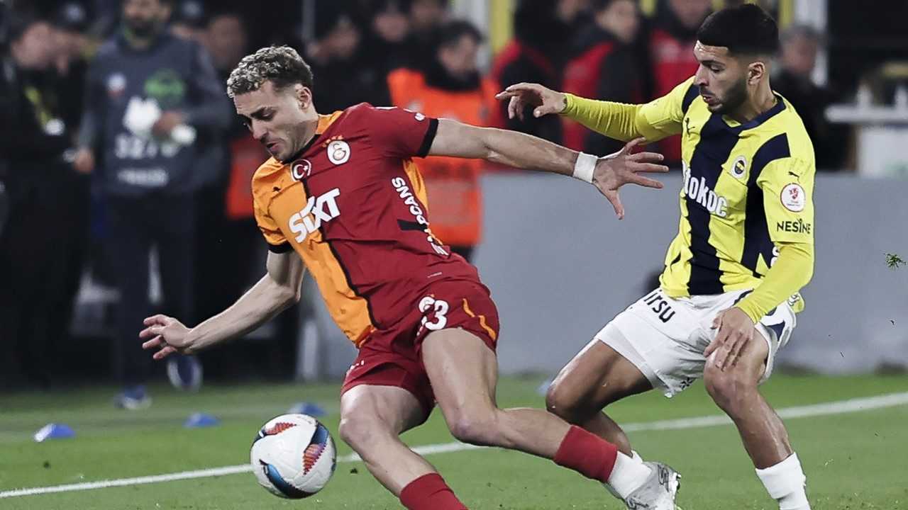 Osimhen’in İki Golüyle Galatasaray, Fenerbahçe’yi Devirdi 1 Osimhenin Iki Goluyle Galatasaray Fenerbahceyi Devirdi 2