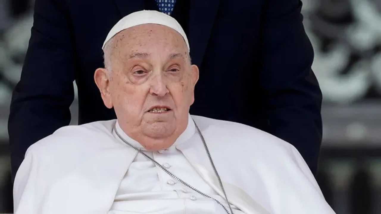 Papa'ya Sessizlik: İsrail'den Taziye Gelmedi 2 Papaya Sessizlik Israilden Taziye Gelmedi 3