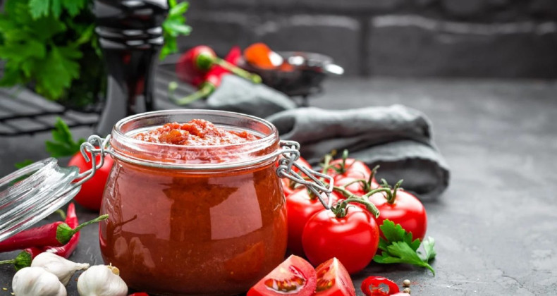 Salçayı Küflendirmeyen 4 Doğal Koruma Yöntemi
