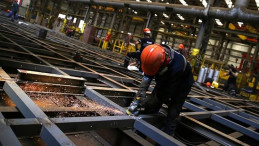 Sanayi Düşerken, Ticaret ve İnşaat Sektörleri Yükseliyor
