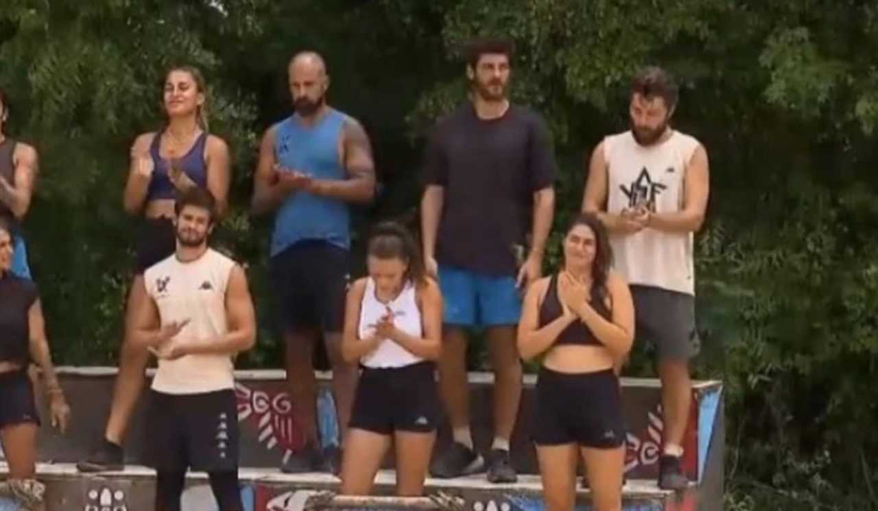 Survivor’da Tarihi An: Kazanan Ailesine Kavuşuyor 4 Survivorda Tarihi An Kazanan Ailesine Kavusuyor 4