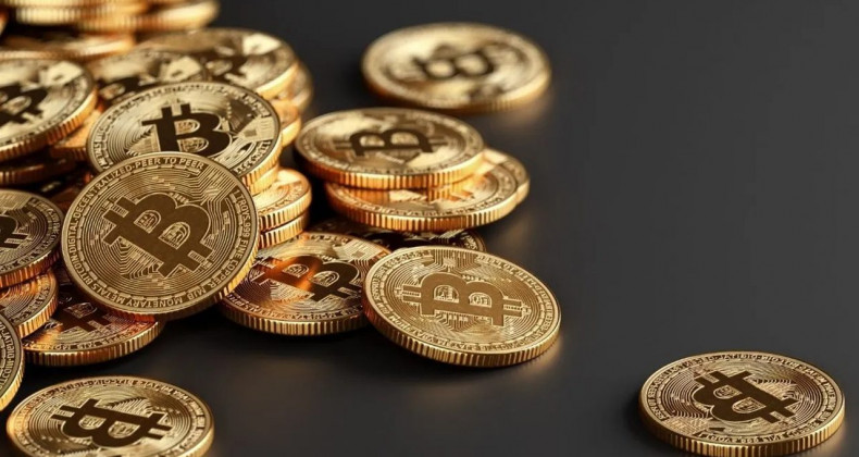 Trump Krizi Doları Sarsarken, Bitcoin Zirveye Çıktı