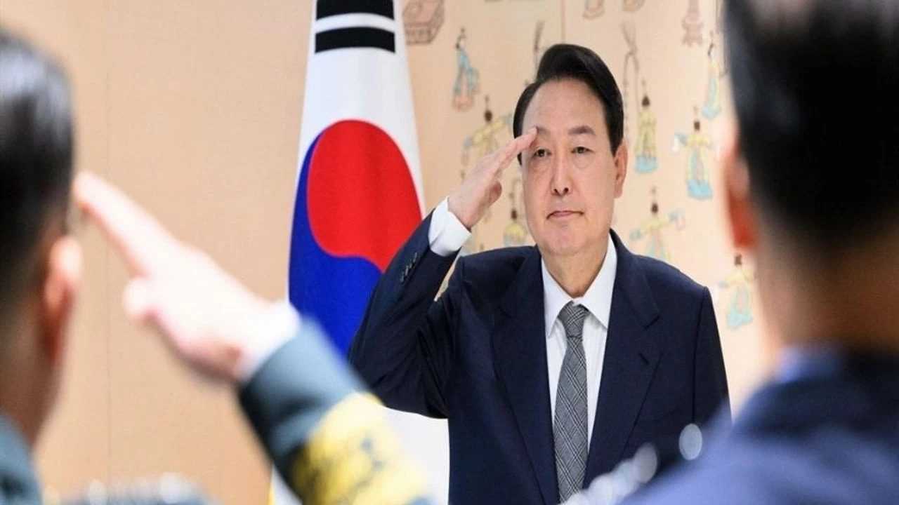 Yoon Gorevden Alindi Sikiyonetim Anayasaya Aykiri 3