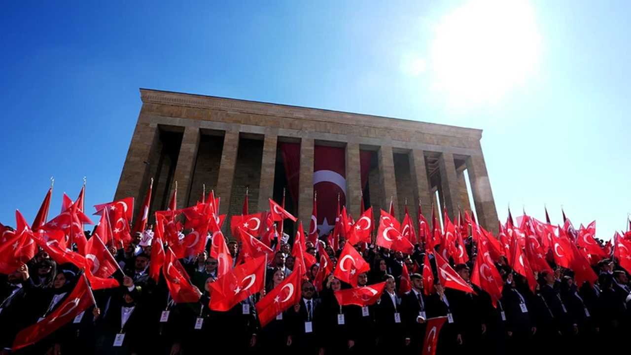 19 Mayıs: Direnişin ve Umudun Başlangıcı 1 19 Mayis Direnisin ve Umudun Baslangici 2