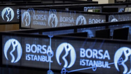 BIST 100 Geriliyor, Turizm Sektörü Zirveye Koşuyor