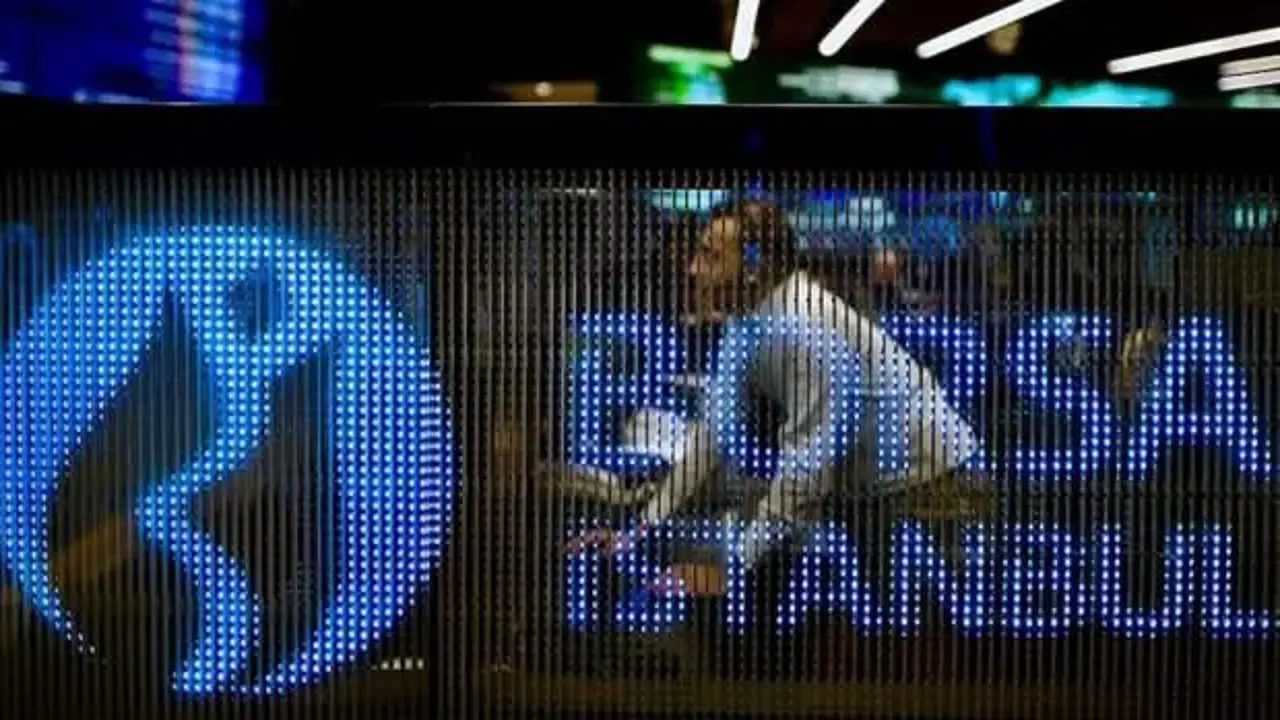 BIST 100’de Sert Çöküş: Piyasalarda Kırılma Noktası 4 BIST 100de Sert Cokus Piyasalarda Kirilma Noktasi 4