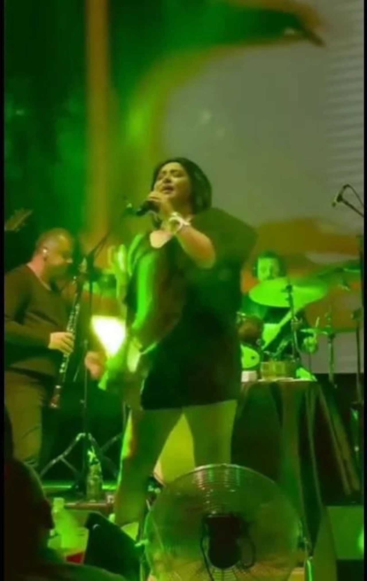 Bendeniz’in Değişimi Olay Oldu! Görenler Gözlerine İnanamadı 4 Bendenizin Degisimi Olay Oldu Gorenler Gozlerine Inanamadi 5