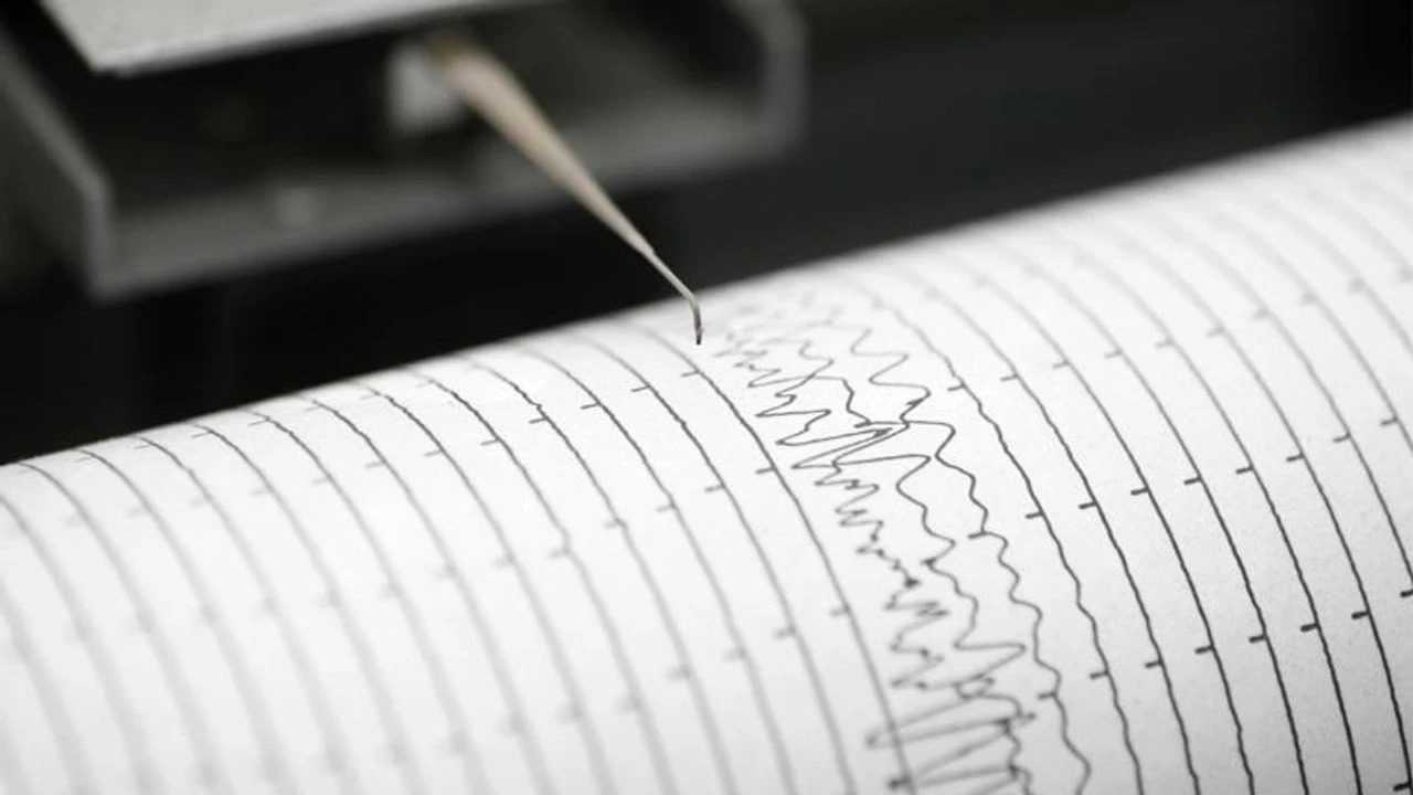 Canakkalede Guclu Sarsinti 4.4 Deprem Meydana Geldi 3