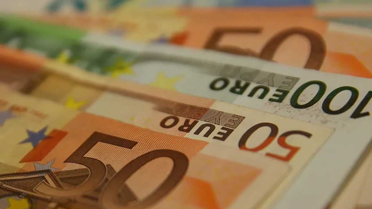 Döviz Kurlarında Son Durum: 15 Mayıs 2025 Güncel Rakamlar 2 Doviz Kurlarinda Son Durum 15 Mayis 2025 Guncel Rakamlar 2