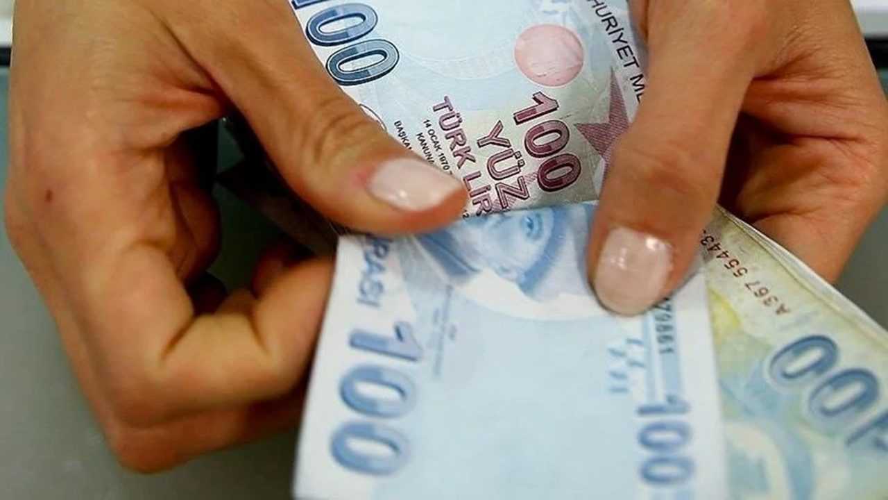 Emeklilerin Yuzunu Guldurecek Bayram Ikramiyesi 6