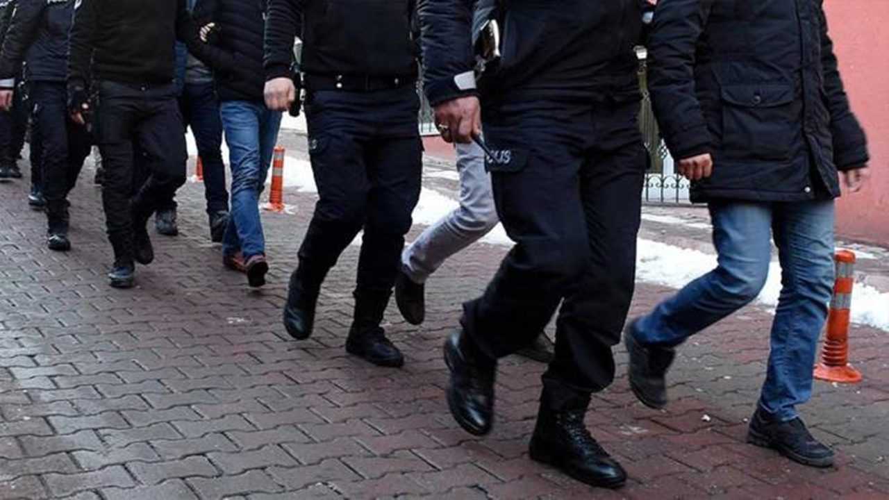 FETÖ’nün Askeri ve Emniyet Yapısına Eş Zamanlı Operasyon 2 FETOnun Askeri ve Emniyet Yapisina Es Zamanli Operasyon 3