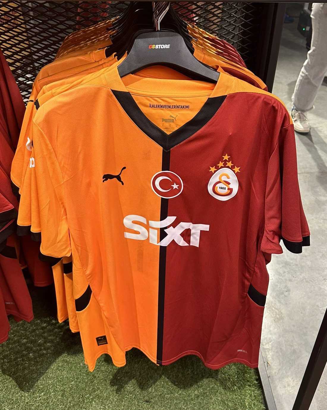 24 Saatte Servet! Galatasaray Rekor Kırdı 5 GrQxzNOWEAA1wqd e1747747936674