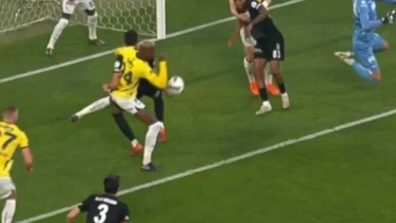 Kaçan Penaltı, Gelen Gol: Gedson’dan Derbi Dersi 1 Kacan Penalti Gelen Gol Gedsondan Derbi Dersi 2