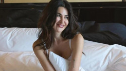 Nesrin Cavadzade, İç Çamaşırıyla Verdiği Cesur Pozlar