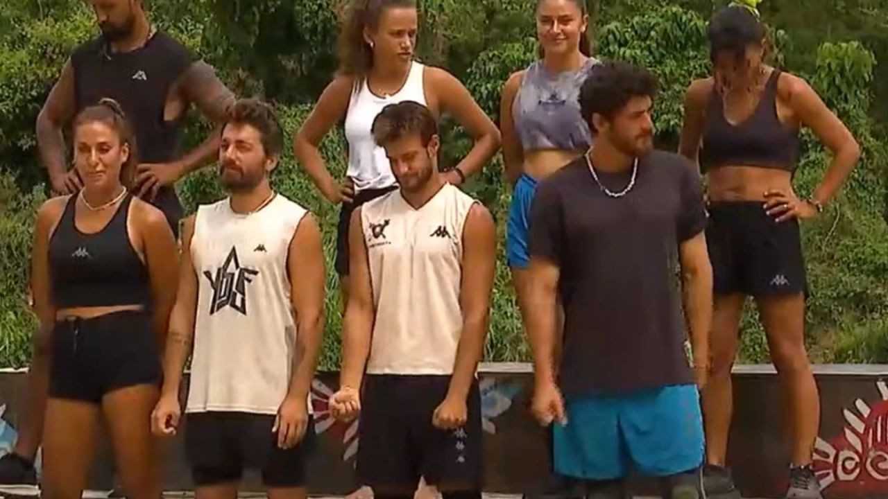 Survivor’da Eleme Heyecanı: Volkan ve Poyraz Finale Kaldı 5 Survivorda Eleme Heyecani Volkan ve Poyraz Finale Kaldi 6