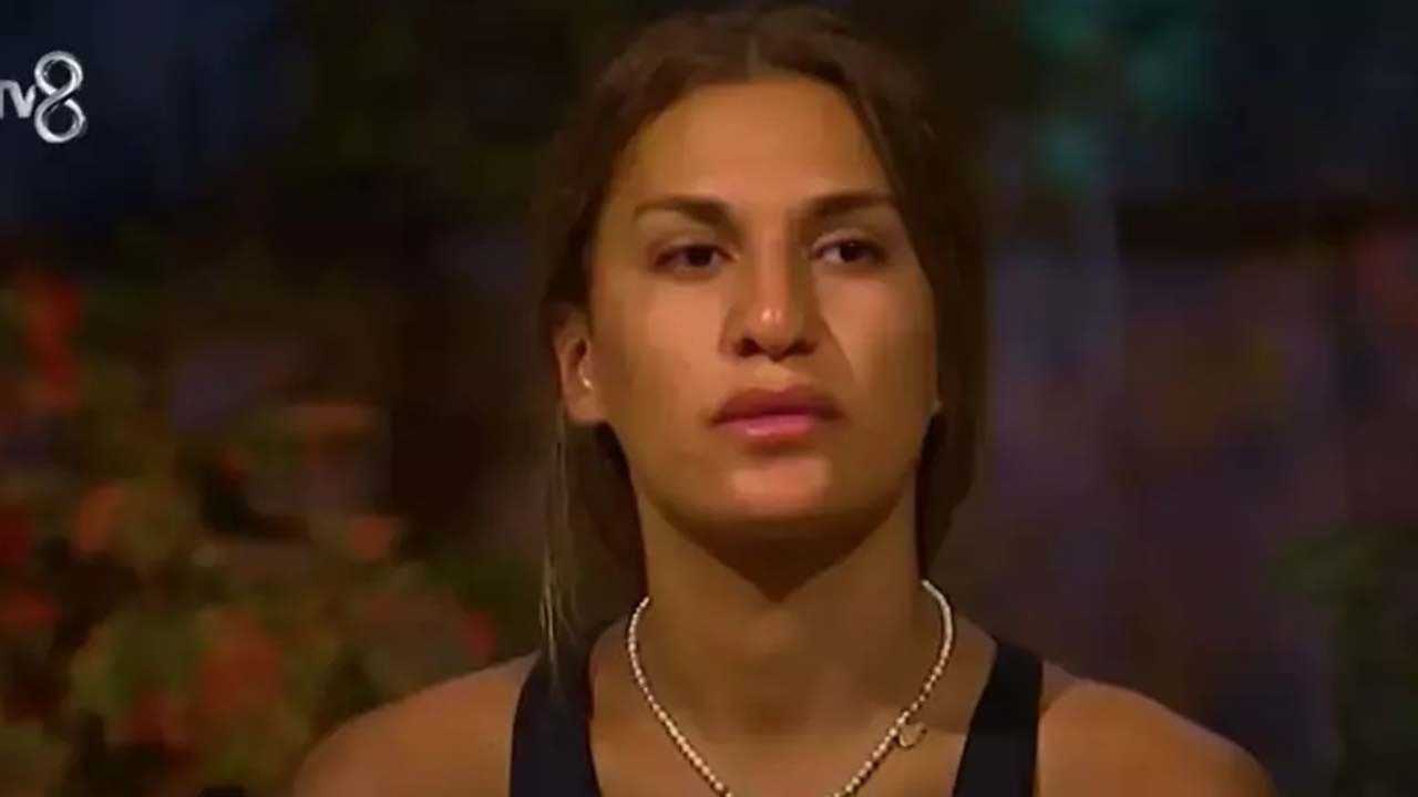 Survivor'da Şok Gelişme: Almeda Diskalifiye Edildi 2 Survivorda Sok Gelisme Almeda Diskalifiye Edildi 3