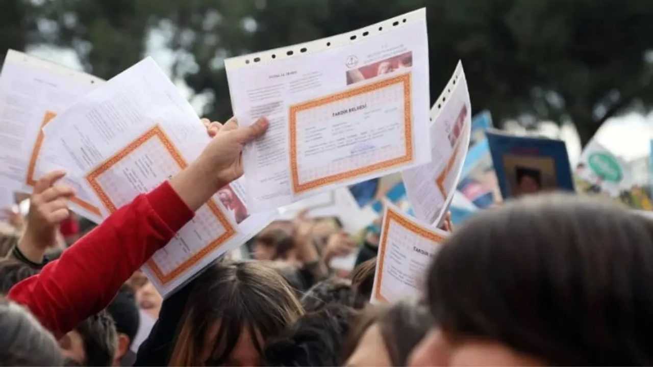 20 Milyon Öğrenci Yaz Tatilinde, YKS Nefes Kestiriyor 1 20 Milyon Ogrenci Yaz Tatilinde YKS Nefes Kestiriyor 2