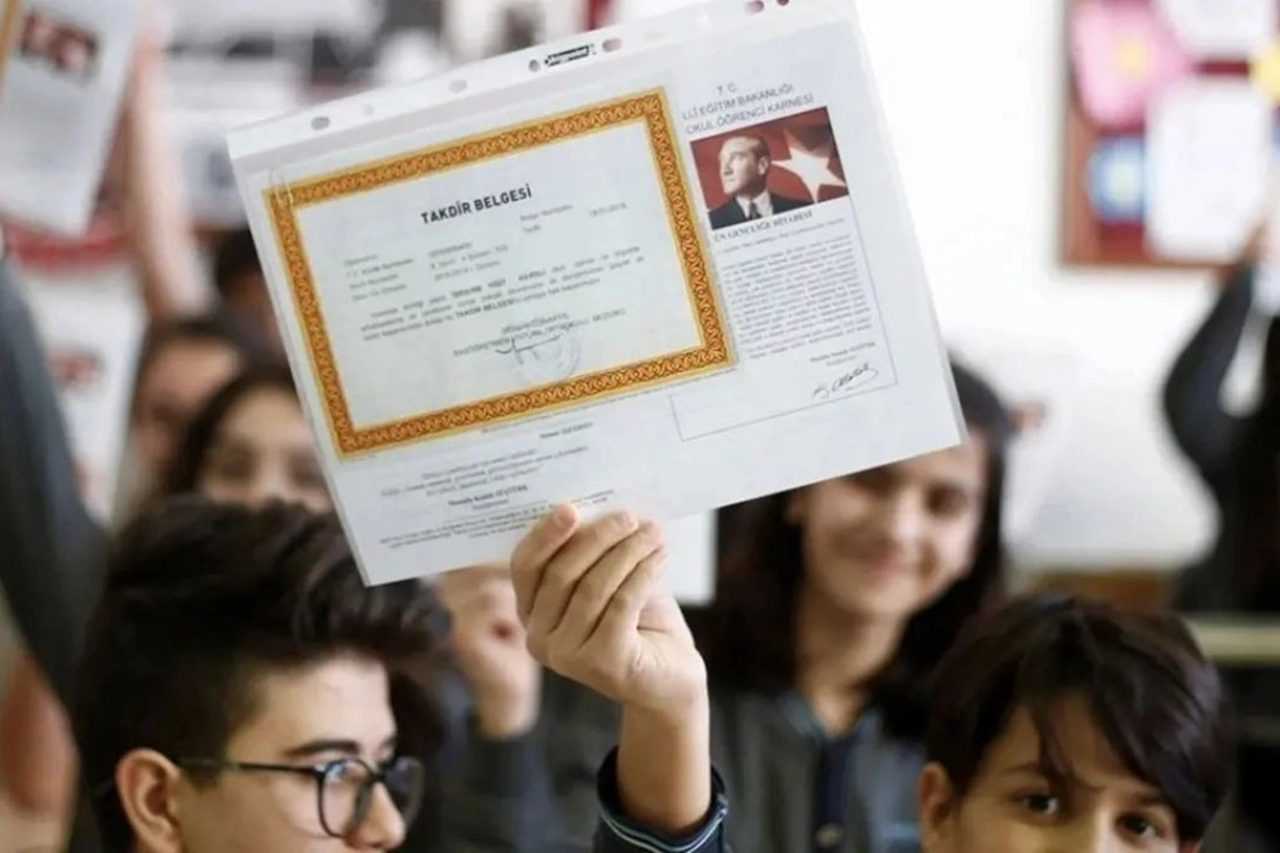 20 Milyon Öğrenci Yaz Tatilinde, YKS Nefes Kestiriyor 2 20 Milyon Ogrenci Yaz Tatilinde YKS Nefes Kestiriyor 3
