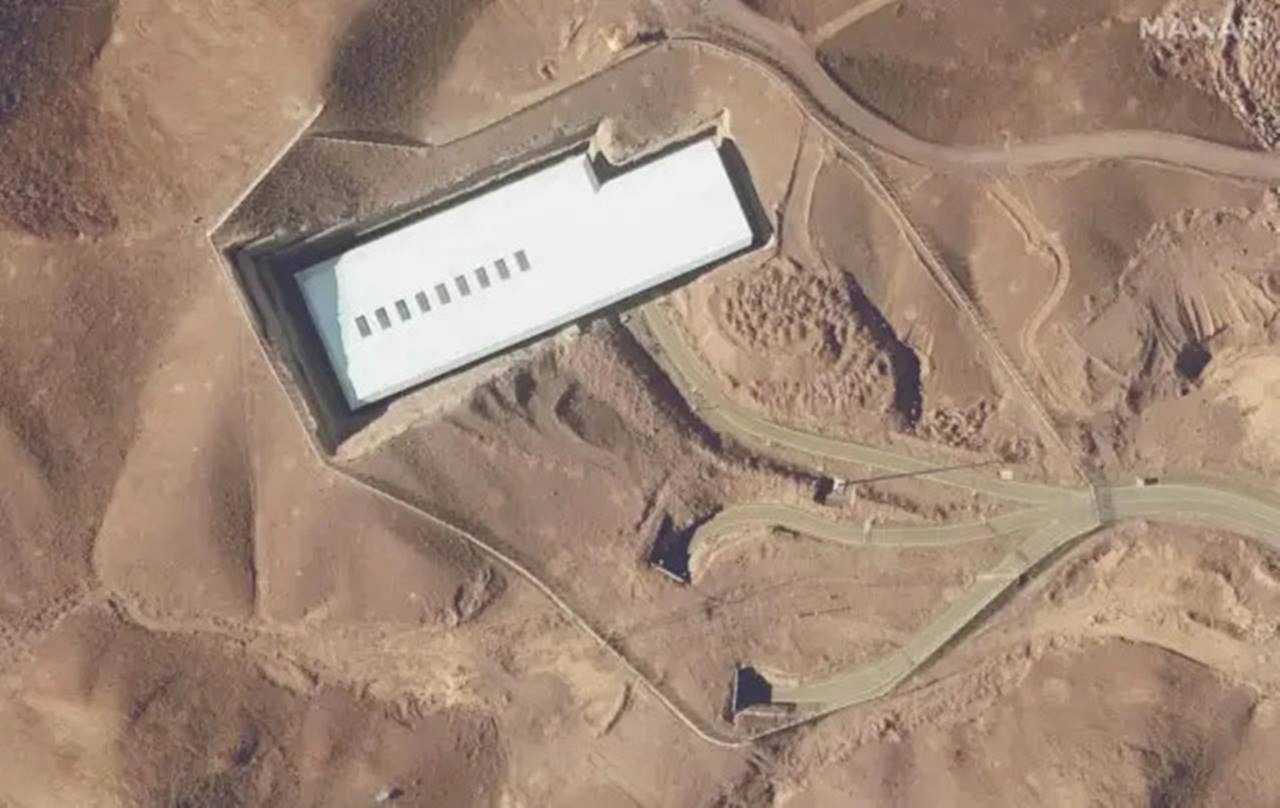 ABD’nin Sığınak Delici Bombaları Fordo’yu Hedef Aldı 3 ABDnin Siginak Delici Bombalari Fordoyu Hedef Aldi 4
