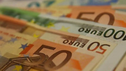 Dolar Düştü, Euro Fırladı: Kurda Yeni Rekor