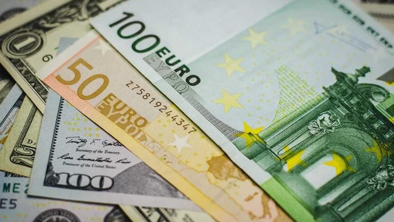 Dolar Düştü, Euro Fırladı: Kurda Yeni Rekor 4 Dolar Dustu Euro Firladi Kurda Yeni Rekor 5