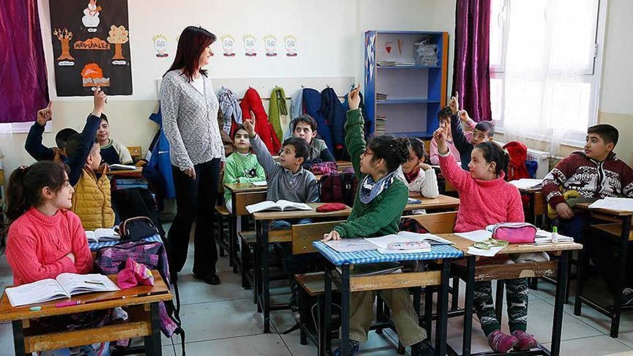 Haziranda Ogretmenlere Mesleki Calisma ve Idari Izin 5