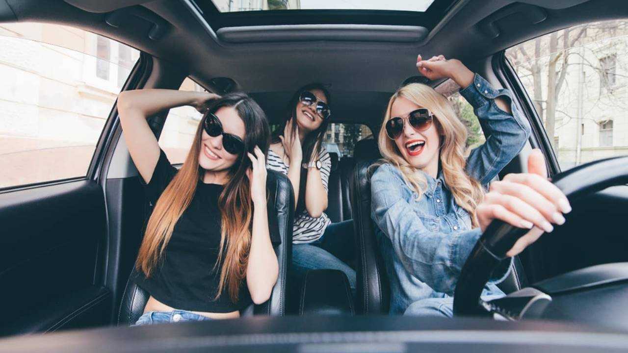 Otobüste, Sahilde, Durakta Müzik Keyfi Ceza Getirdi 4 Otobuste Sahilde Durakta Muzik Keyfi Ceza Getirdi 4
