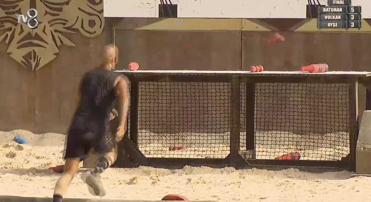 Survivor'da Batuhan Zirvede: Bireysel Oyunlarda Kader Anı 1 Survivorda Batuhan Zirvede Bireysel Oyunlarda Kader Ani 2