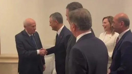 TBMM’de Başkent Rüzgarları: Bahçeli’den Özel’e Sıcak Tebrik