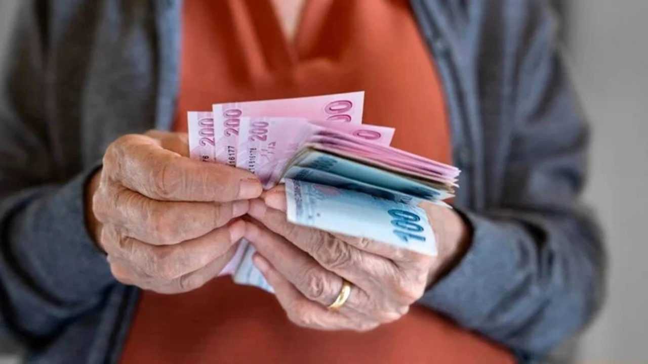 Temmuzda Maaşlar Bankaya! Elden Ödeyene Ağır Ceza 2 Temmuzda Maaslar Bankaya Elden Odeyene Agir Ceza 3