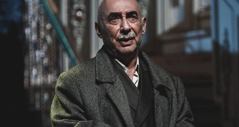 Usta Oyuncu Şener Şen Sahnelere Veda Etti