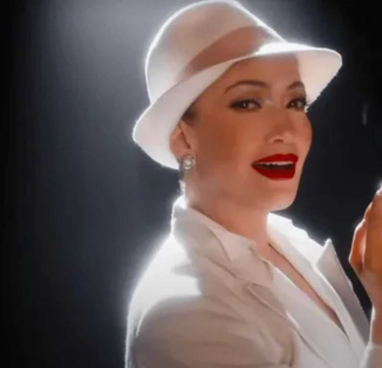 Yeni Filminde Gören Tanıyamadı: Lopez'den Şok İmaj Değişimi 2 Yeni Filminde Goren Taniyamadi Lopezden Sok Imaj Degisimi 3