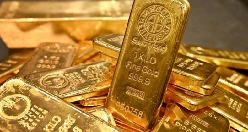 Altın Düşüşte: Ticaret Anlaşmaları Güvenli Limanı Zayıflattı