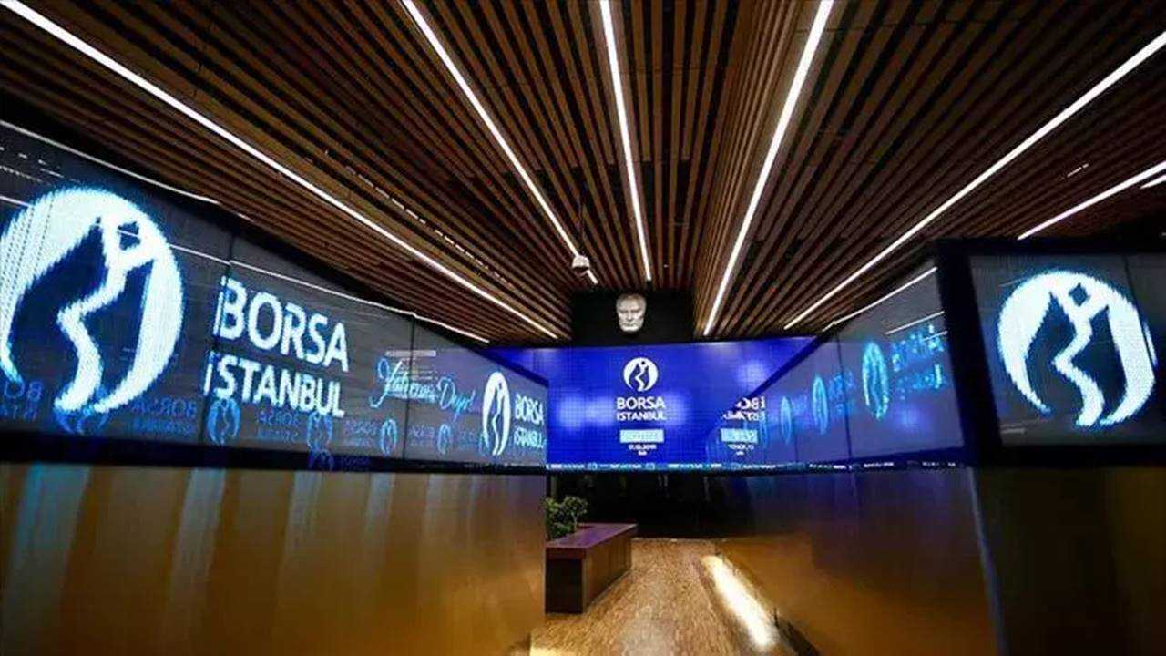 BIST 100’de Kırmızı Alarm: Bankacılık Endeksi Çakıldı 2 BIST 100de Kirmizi Alarm Bankacilik Endeksi Cakildi 3