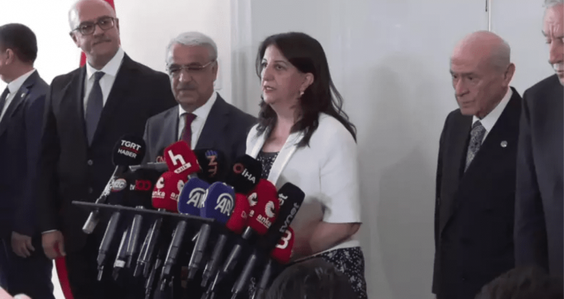 Bahçeli ile DEM Heyeti Aynı Masada: Sürece Destek Mesajı