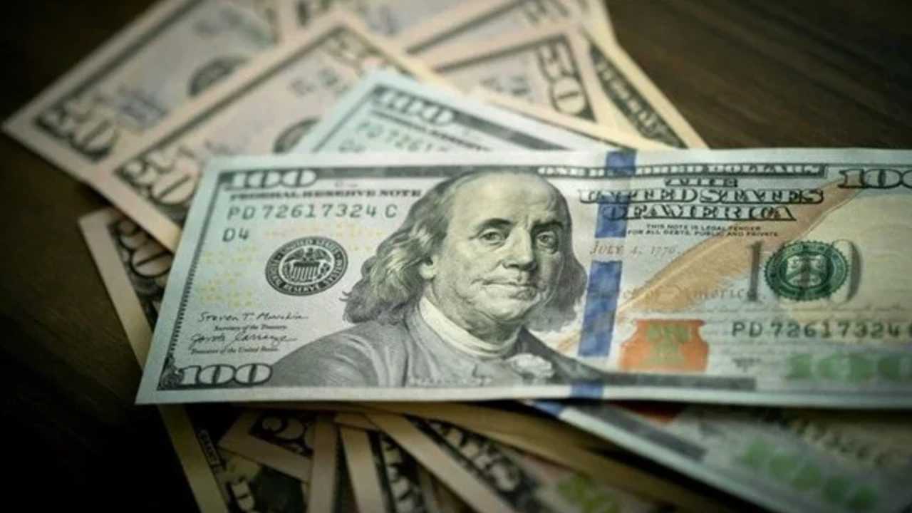 Dolar Rekora Koşuyor: Yeni Haftaya 40,55 TL'den Başladı 3 Dolar Rekora Kosuyor Yeni Haftaya 4055 TLden Basladi 4