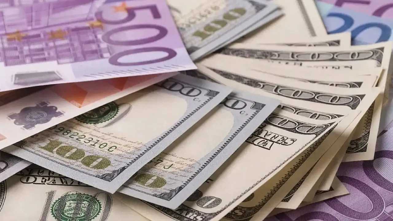 Dolar Rekora Koşuyor: Yeni Haftaya 40,55 TL'den Başladı 5 Dolar Rekora Kosuyor Yeni Haftaya 4055 TLden Basladi 6