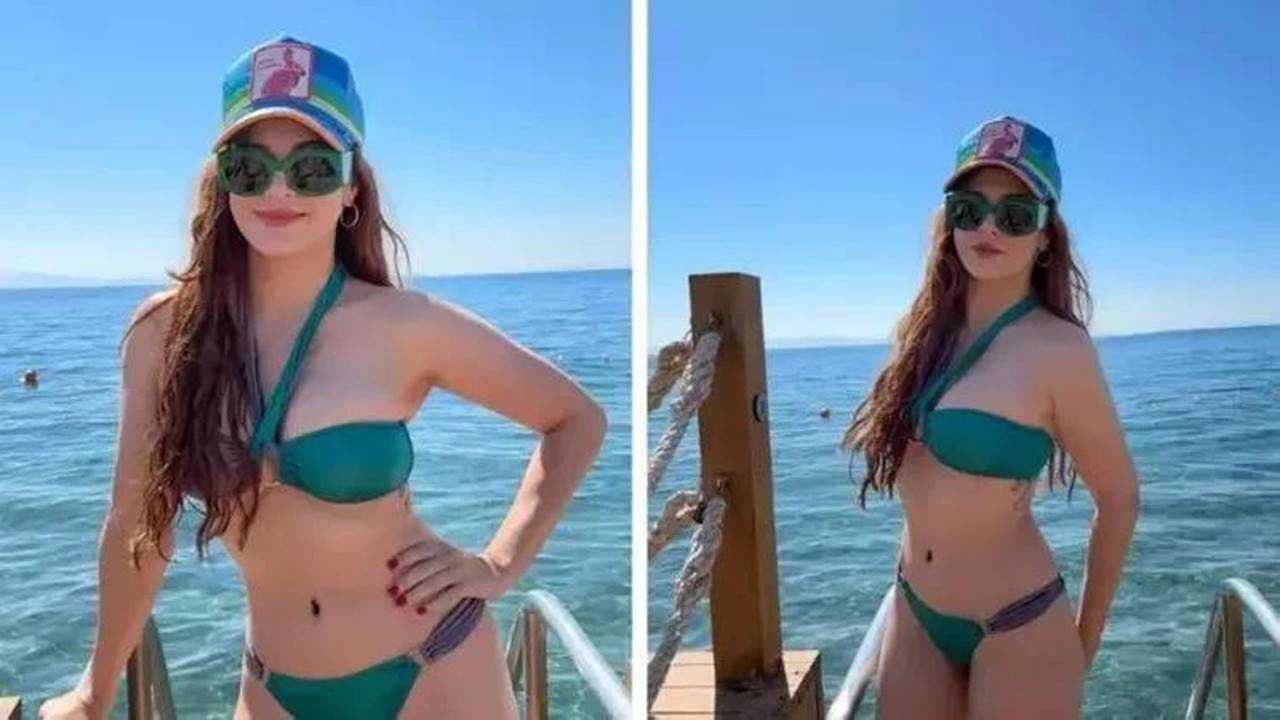 Mine Tugay’dan Sosyal Medyayı Sallayan Bikinili Paylaşım 3 Mine Tugaydan Sosyal Medyayi Sallayan Bikinili Paylasim 4