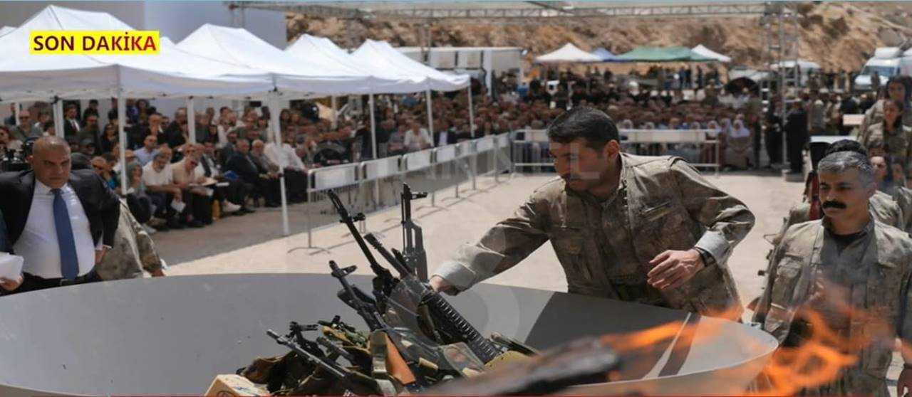 PKK’dan Şok Adım: Silahlar Yakılarak İmha Edildi 5 PKKdan Sok Adim Silahlar Yakilarak Imha Edildi 6