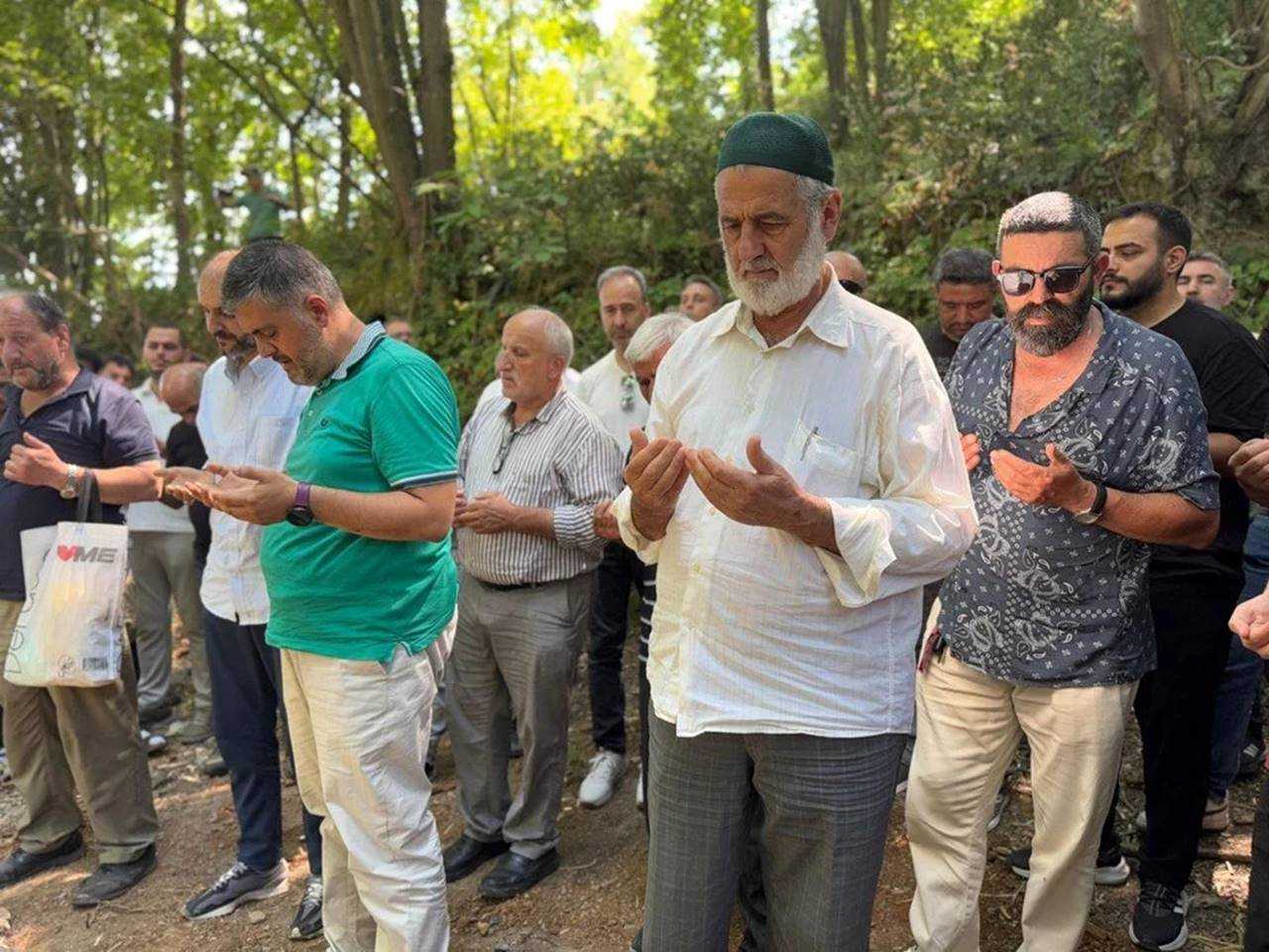 Sanat Dünyası Yasta: Mehmet Ali Tuncer Hayatını Kaybetti 4 Sanat Dunyasi Yasta Mehmet Ali Tuncer Hayatini Kaybetti 5