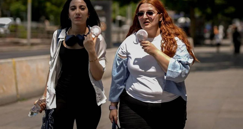 Sıcaklık Alarmı! Uzmanlardan Dışarı Çıkmayın Uyarısı
